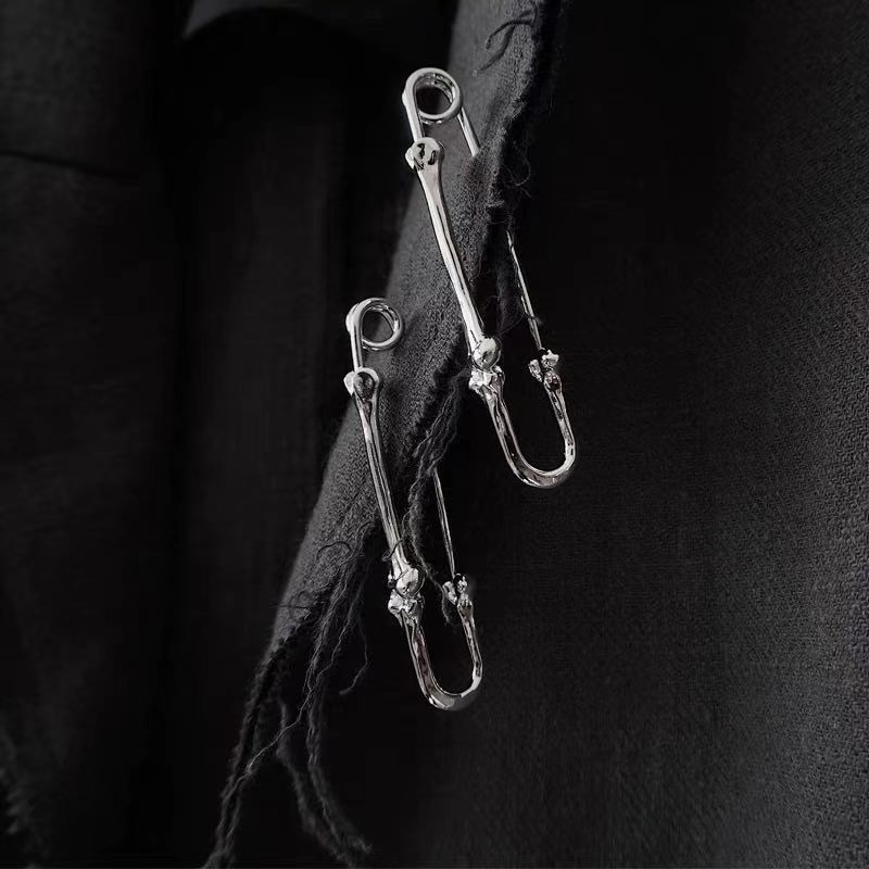 パンクロックシルバーカラーメタル不規則な骨デザインブローチフ - Men Shoes Jd のレビューと価格