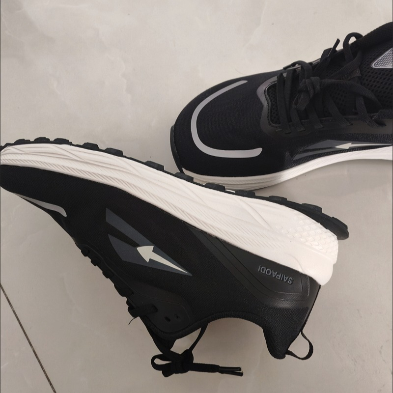 2026年ホットセール メンズランニングシューズ 通気性抜群 - Men'S Shoes X Wide のレビューと価格
