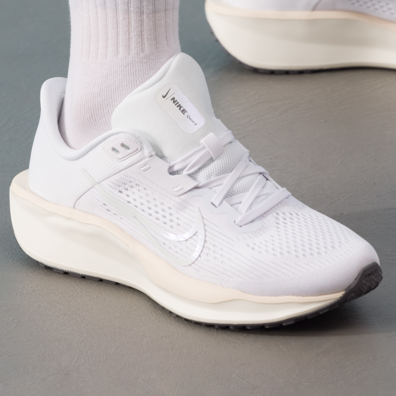 ナイキ限定版メンズホワイトランニングシューズ、軽量通気性メッ - Men Shoes Size Nike のレビューと価格